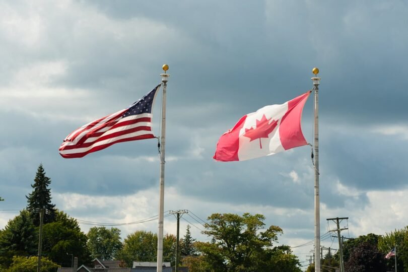 Canadians travelling to the United States will now be photographed when entering and leaving the country under new U.S. border security rules that came into effect on Friday, December 26.